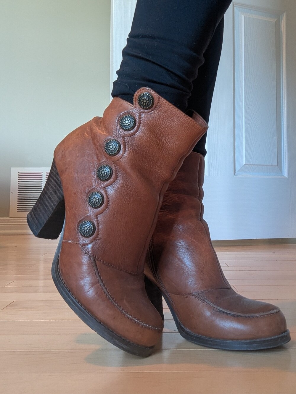 Miz Mooz Toan Leather Whiskey Cognac Vintage Ankle Boots SZ 8
